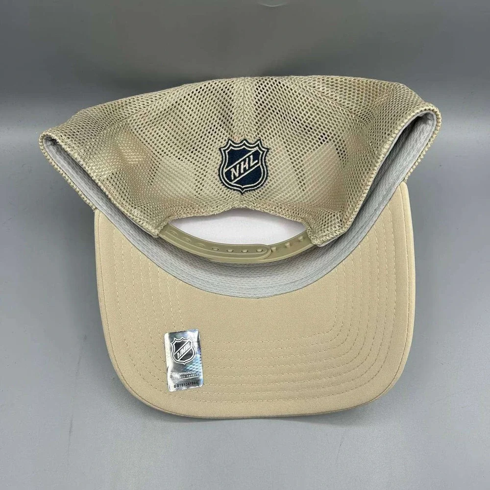 Washington Capitals Trucker Hat Women Beige NHL Fanatics Snap Back Cap